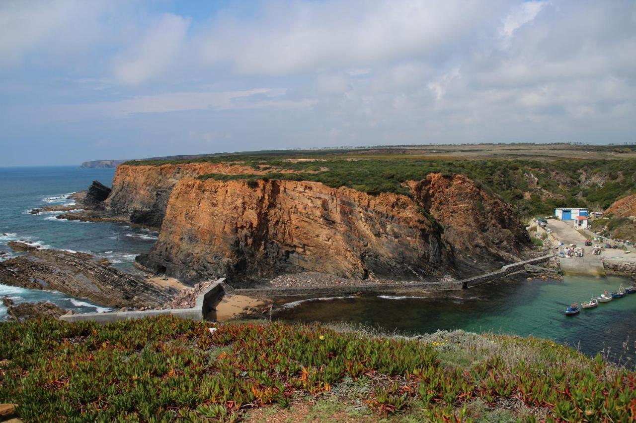 Paraiso Escondido São Teotónio Esterno foto