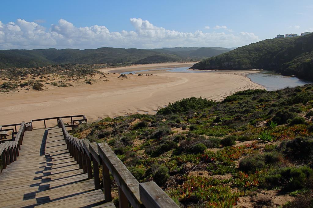Paraiso Escondido São Teotónio Esterno foto